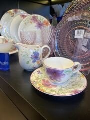 Mariefleur Çiçek Desenli Sütlük